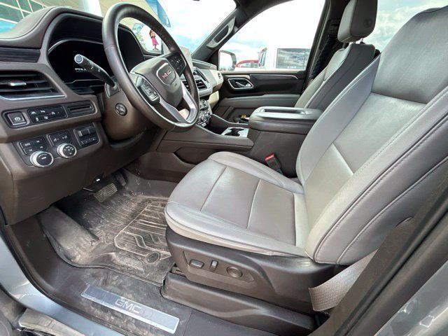 Used 2023 GMC Yukon XL SLT w/ SLT Luxury Package AWD/4WD image 18