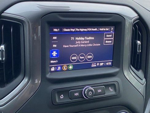 Certified 2025 Chevrolet Silverado 1500 Custom image 18