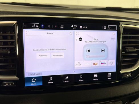 Used 2025 Chrysler Pacifica Select FWD image 25