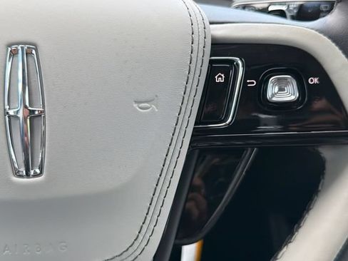 New 2026 Lincoln Aviator Reserve w/ Luxury Package AWD/4WD image 32