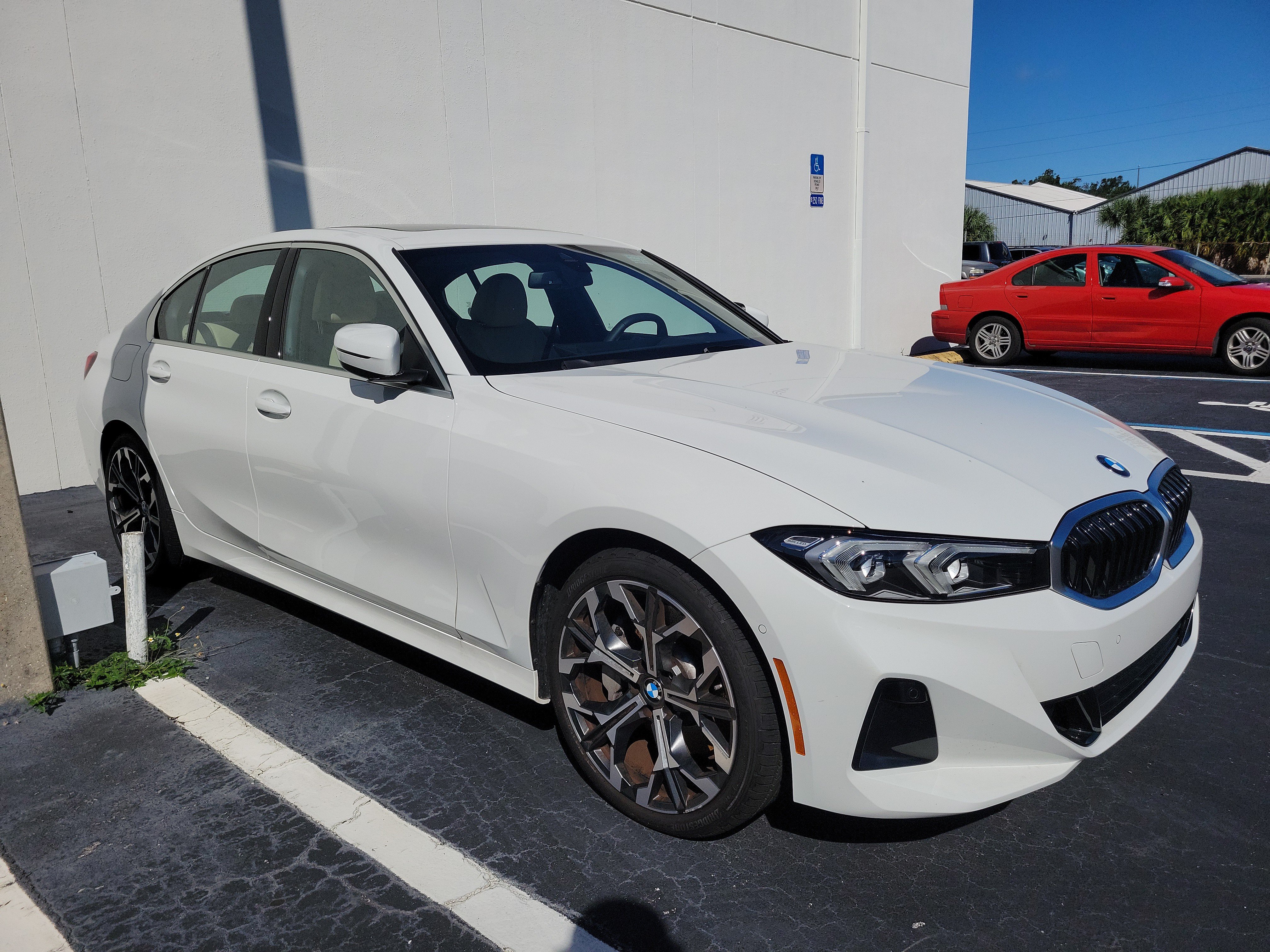 Used 2026 BMW 330i Sedan w/ Convenience Package RWD image 2