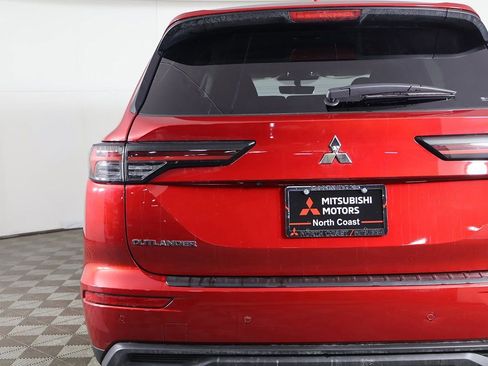 New 2026 Mitsubishi Outlander ES AWD/4WD image 15