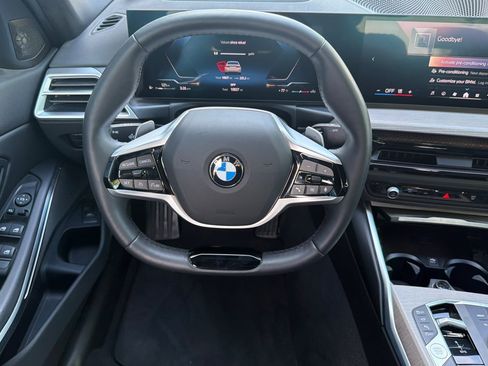 Used 2025 BMW 330i xDrive Sedan w/ Premium Package image 18