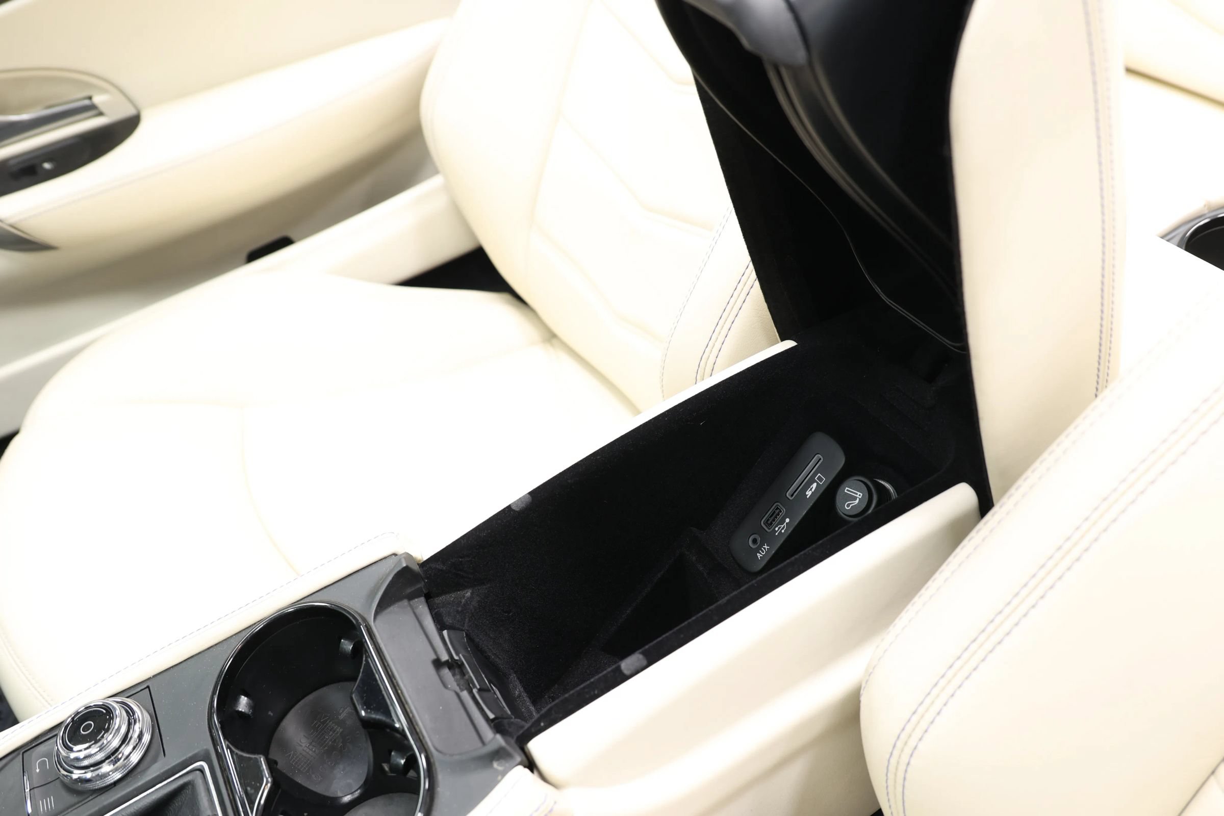 Used 2018 Maserati GranTurismo Sport RWD image 22