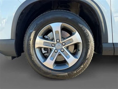 Used 2024 Honda Pilot EX-L image 16