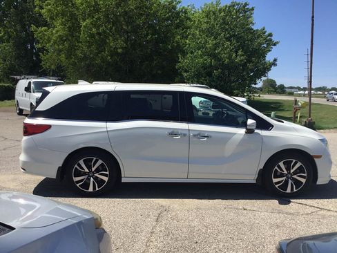 Used 2019 Honda Odyssey Elite image 5
