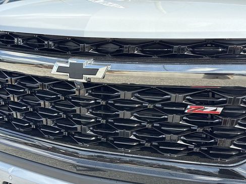 New 2026 Chevrolet Traverse Z71 w/ Enhanced Driving Package AWD/4WD image 33