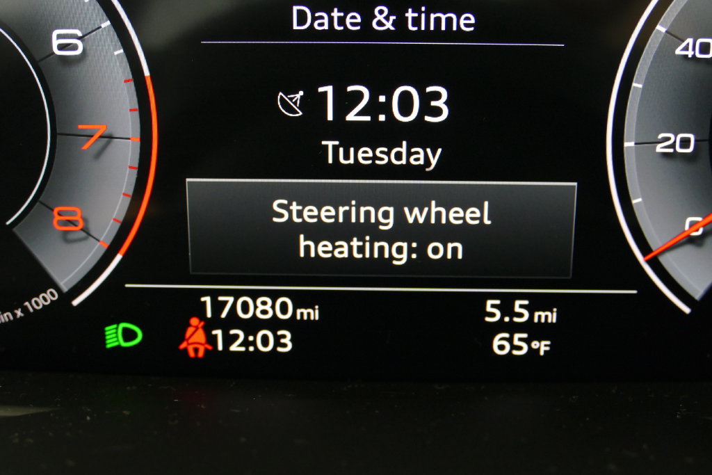 Used 2023 Audi Q8 Premium Plus AWD/4WD image 20