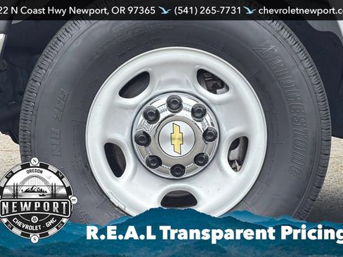 Used 2024 Chevrolet Express 3500 LT w/ LT Preferred Equipment Group RWD image 25