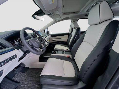 New 2026 Honda Odyssey Elite image 5