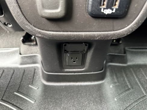 Used 2018 Chevrolet Equinox LT w/ Sun & Infotainment Package FWD image 35