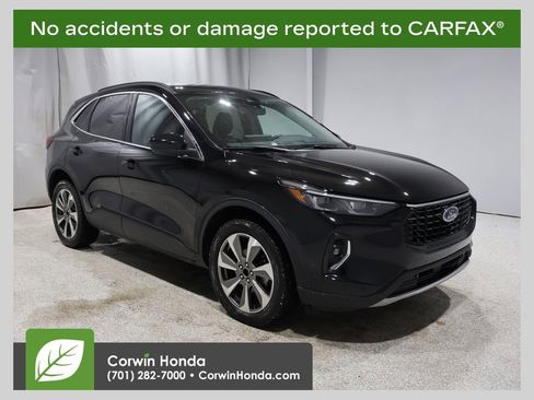 Used 2023 Ford Escape Platinum image 1