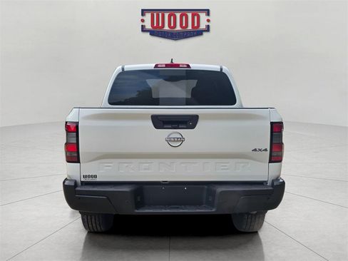 New 2026 Nissan Frontier S image 3