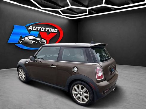 Used 2013 MINI Cooper S FWD image 9