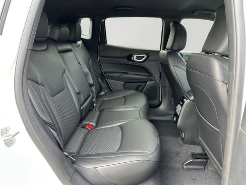 New 2026 Jeep Compass Latitude image 13