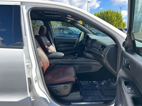 Used 2025 Dodge Durango GT image 41