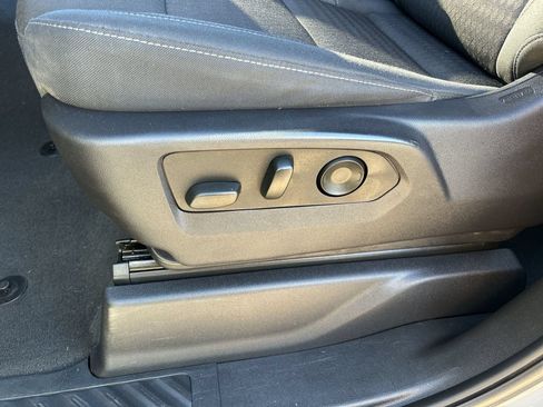 Used 2024 Chevrolet Silverado 1500 Custom Trail Boss AWD/4WD image 16