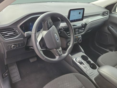 Certified 2024 Ford Escape Active image 7