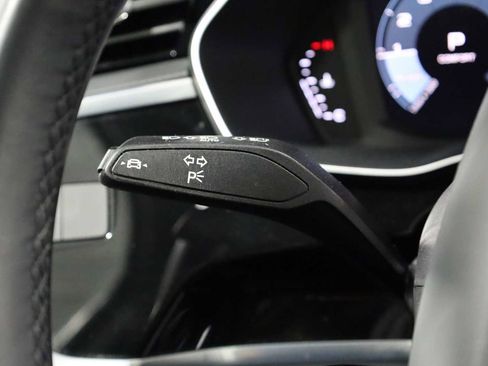 Used 2023 Audi Q3 2.0T Premium Plus w/ Premium Plus Package image 29