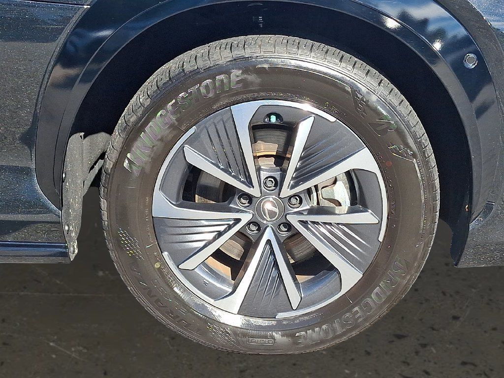 Used 2023 Lexus RZ 450e Premium w/ Technology Package AWD/4WD image 9