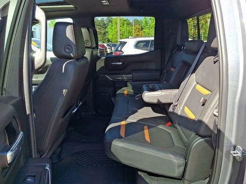 Used 2021 GMC Sierra 1500 AT4 w/ AT4 Premium Package image 8