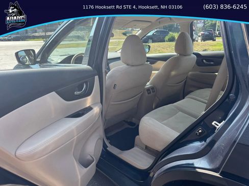Used 2015 Nissan Rogue S image 13