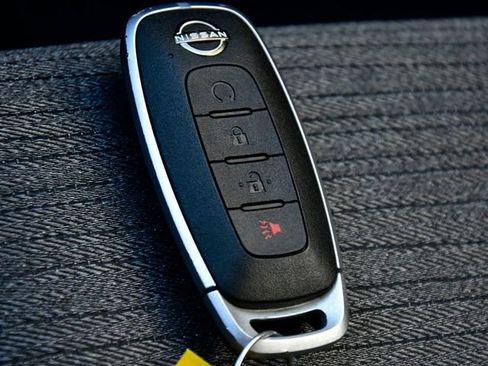 Used 2023 Nissan Rogue SV image 26