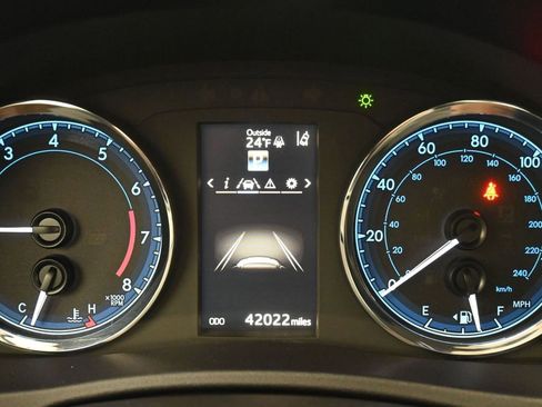 Used 2017 Toyota Corolla L image 12