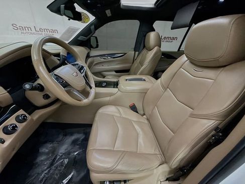 Used 2020 Cadillac Escalade Platinum image 24