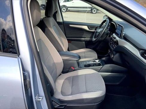 Used 2022 Ford Escape SE w/ Cold Weather Package image 6