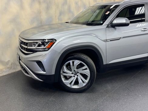 Used 2021 Volkswagen Atlas Cross Sport SEL AWD/4WD image 2