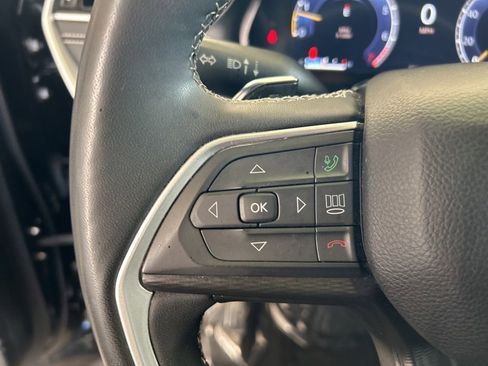 Used 2023 Jeep Grand Cherokee L Altitude image 50