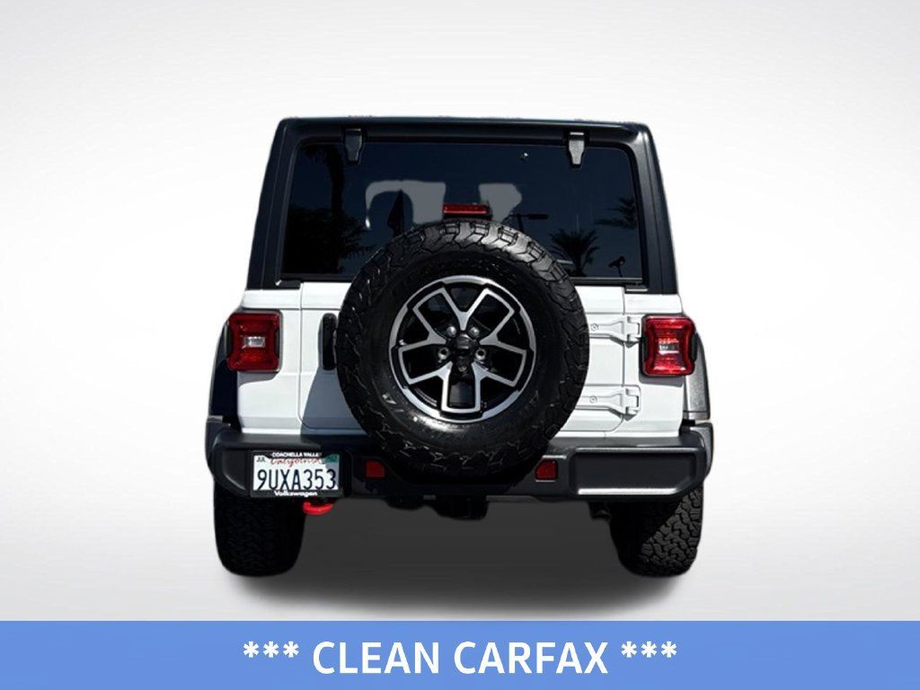 Used 2025 Jeep Wrangler Unlimited Rubicon AWD/4WD image 3