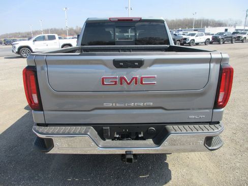 New 2026 GMC Sierra 1500 SLT image 6