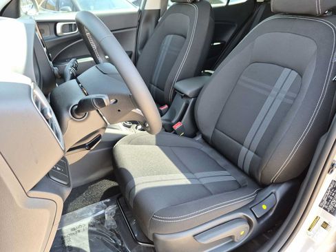 New 2026 Hyundai Venue SEL FWD image 16
