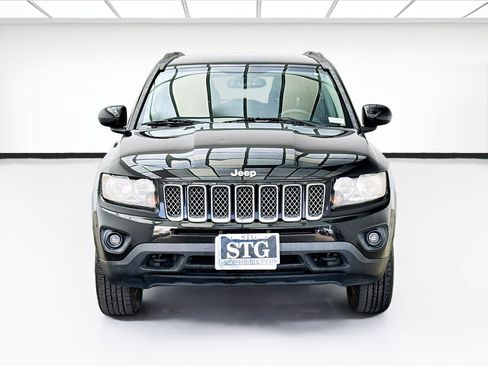 Used 2016 Jeep Compass Latitude w/ All Weather Capability Group AWD/4WD image 2