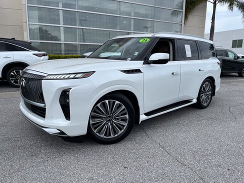 Certified 2026 INFINITI QX80 Luxe w/ Cargo Package AWD/4WD image 1