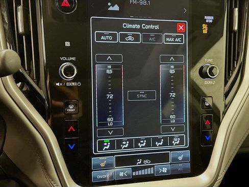 Used 2025 Subaru Outback Premium image 24