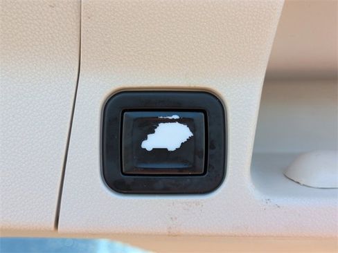 Used 2020 GMC Acadia Denali w/ Technology Package image 13