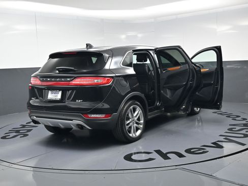Used 2017 Lincoln MKC Reserve image 26