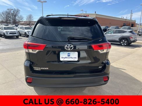 Used 2018 Toyota Highlander SE image 10