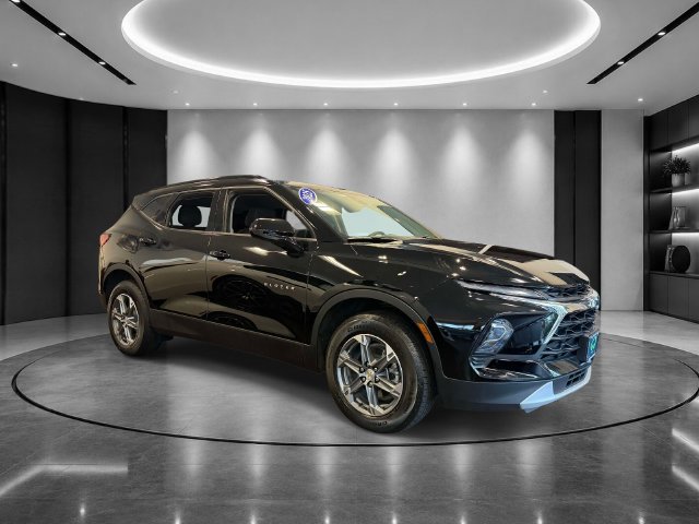 Used 2025 Chevrolet Blazer LT w/ Convenience Package AWD/4WD image 6
