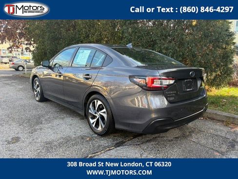 Used 2023 Subaru Legacy Premium image 7