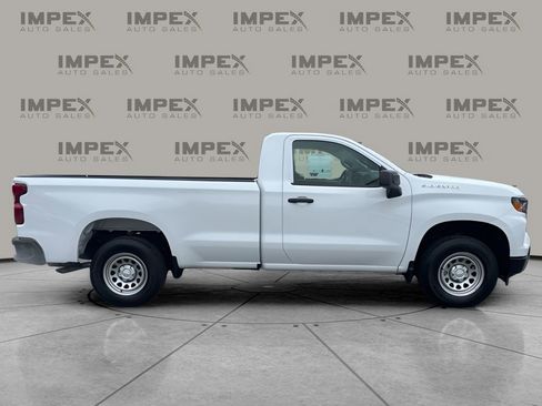 Used 2025 Chevrolet Silverado 1500 W/T image 6