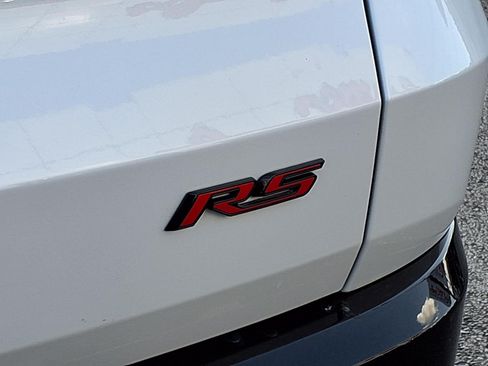 Used 2025 Chevrolet Traverse RS w/ LPO, Floor Liner Package FWD image 11