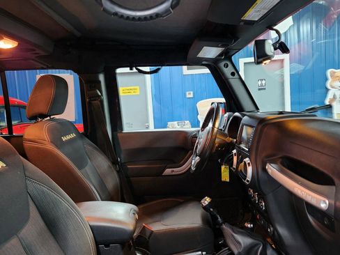 Used 2015 Jeep Wrangler Unlimited Sahara w/ Dual Top Group image 13