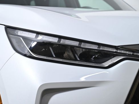 Used 2026 INFINITI QX60 Sport w/ Dark Cargo Package image 4