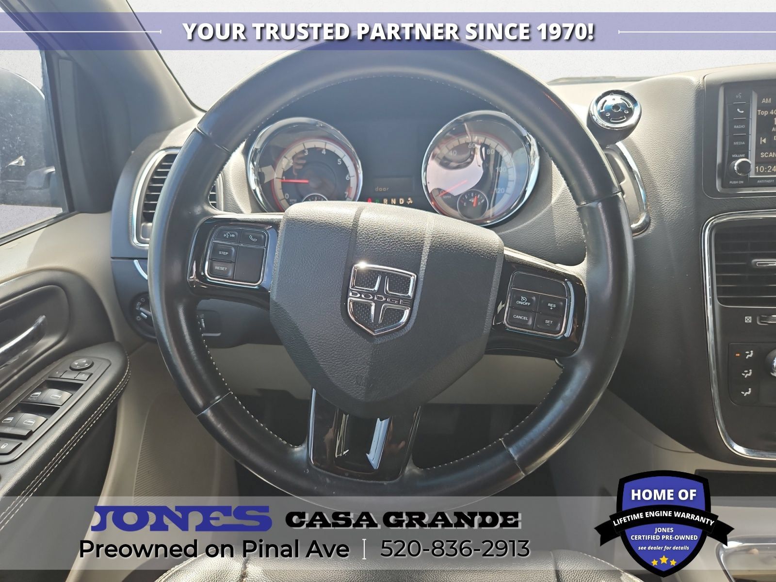 Used 2017 Dodge Grand Caravan SXT FWD image 9