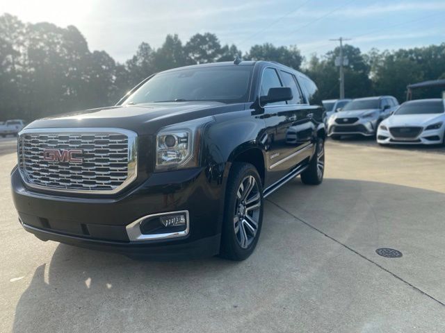 Used 2019 GMC Yukon XL Denali w/ Denali Ultimate Package RWD image 2