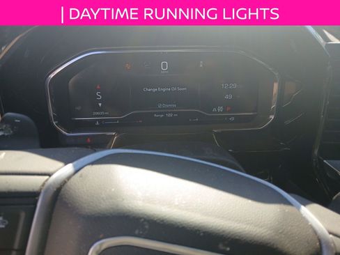 Used 2023 GMC Sierra 1500 SLT image 12